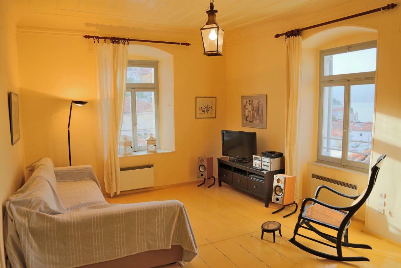 Hydra Optima Villa Bagian luar foto